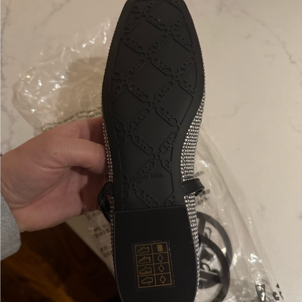 Michael Kors Collette Crystal Embellished Ballet Flat NWT Size 8 - Picture 6 of 7